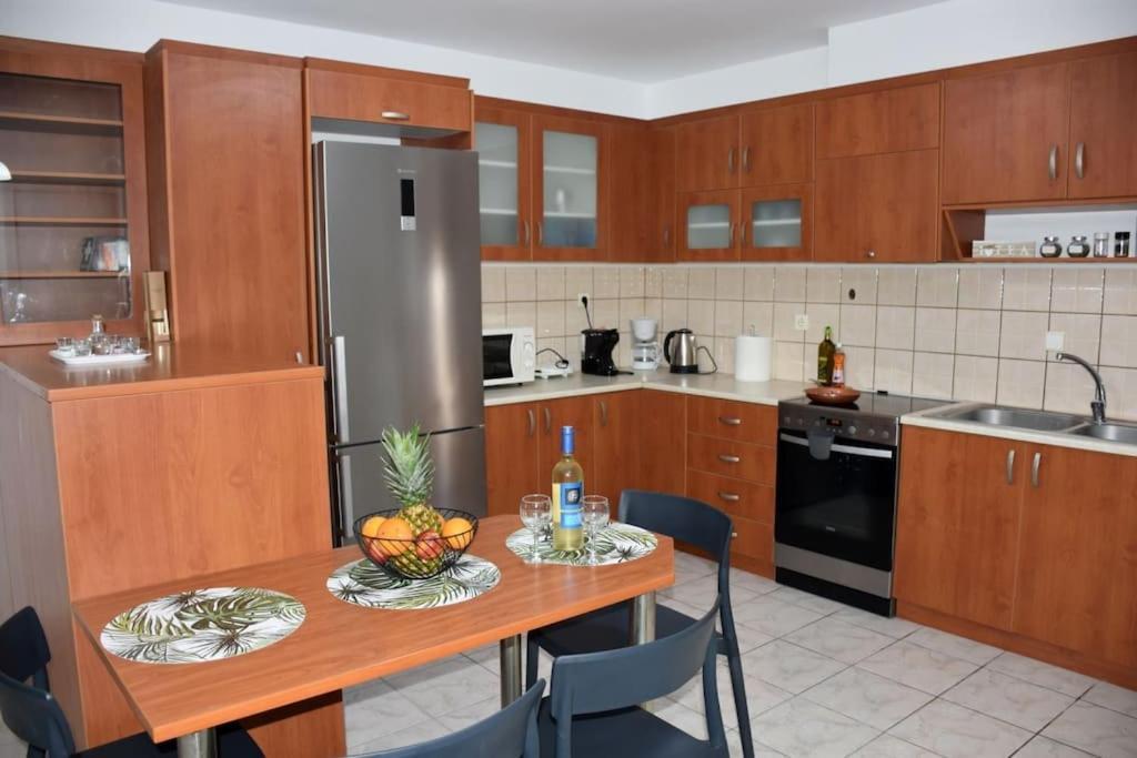 Iakovos Apartments 克拉法吉亚 外观 照片